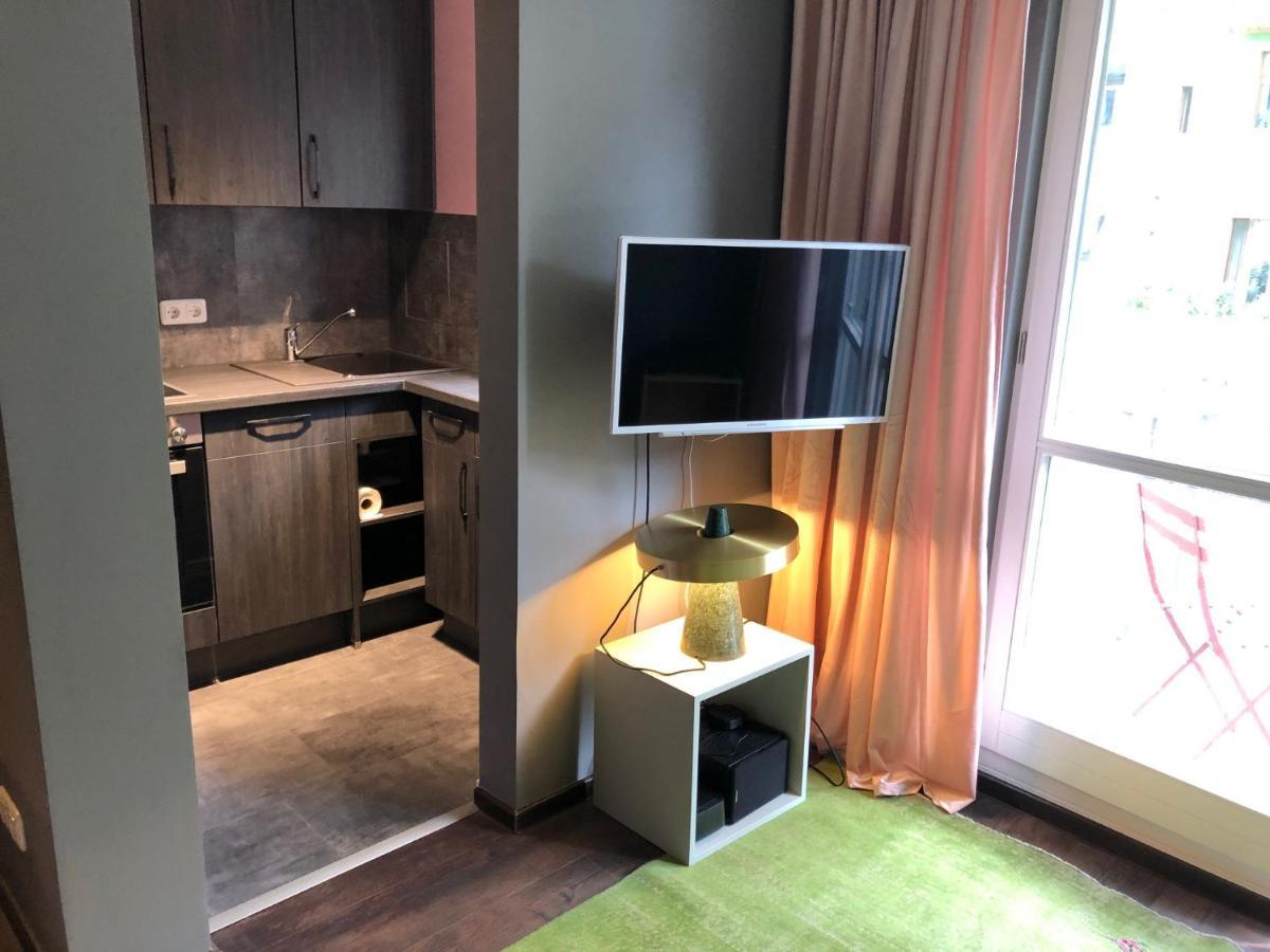 Studio Apartment In Dresden-Neustadt Экстерьер фото